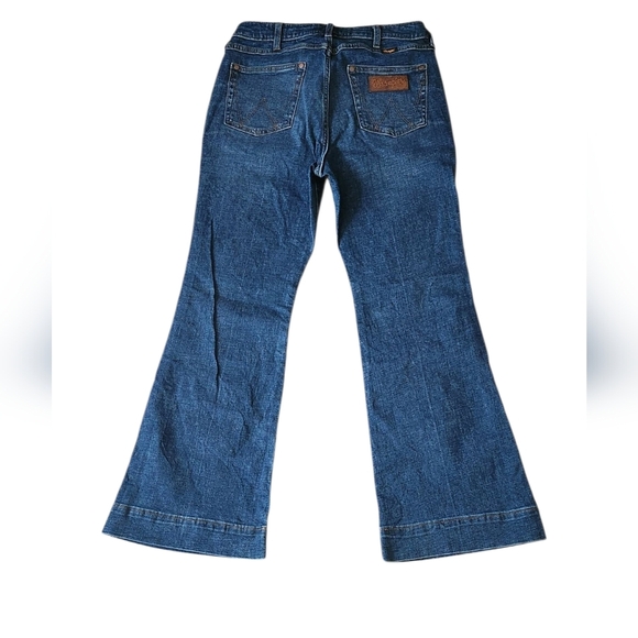 WOMEN jeansWomen's Wrangler Retro® Bailey High Rise Flare Jean - Picture 2 of 8